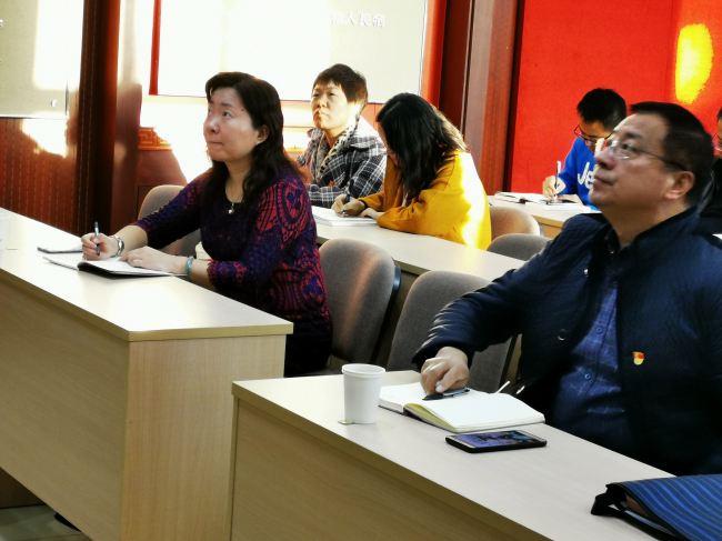 桑春茂校长主讲不忘初心牢记使命主题教育党课