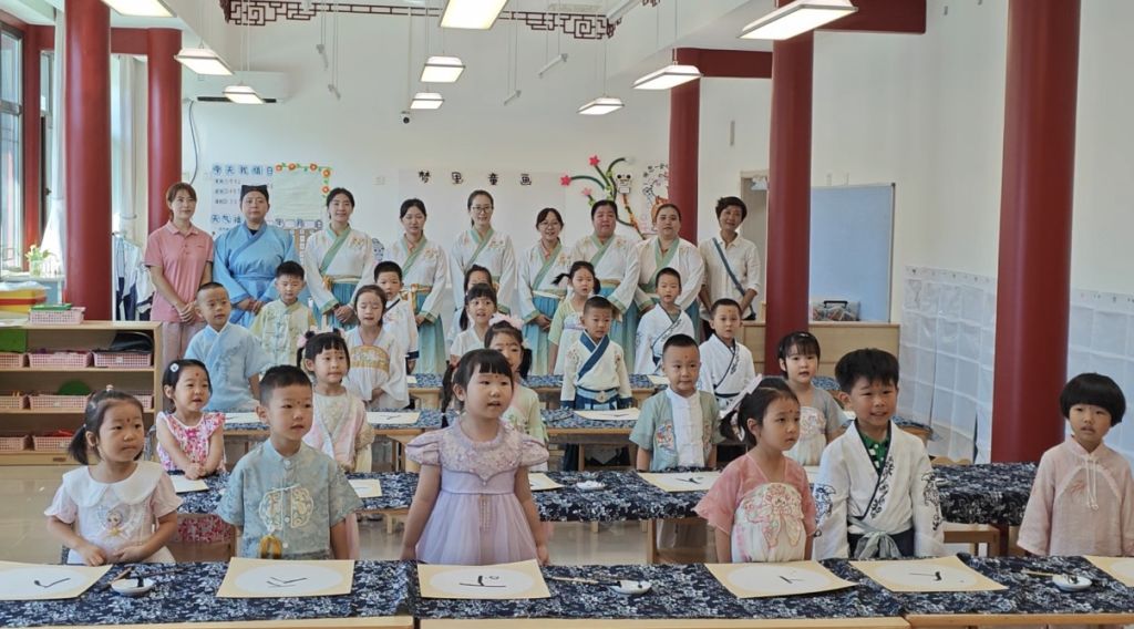 1788334729133954.jpg 诵读1.jpg